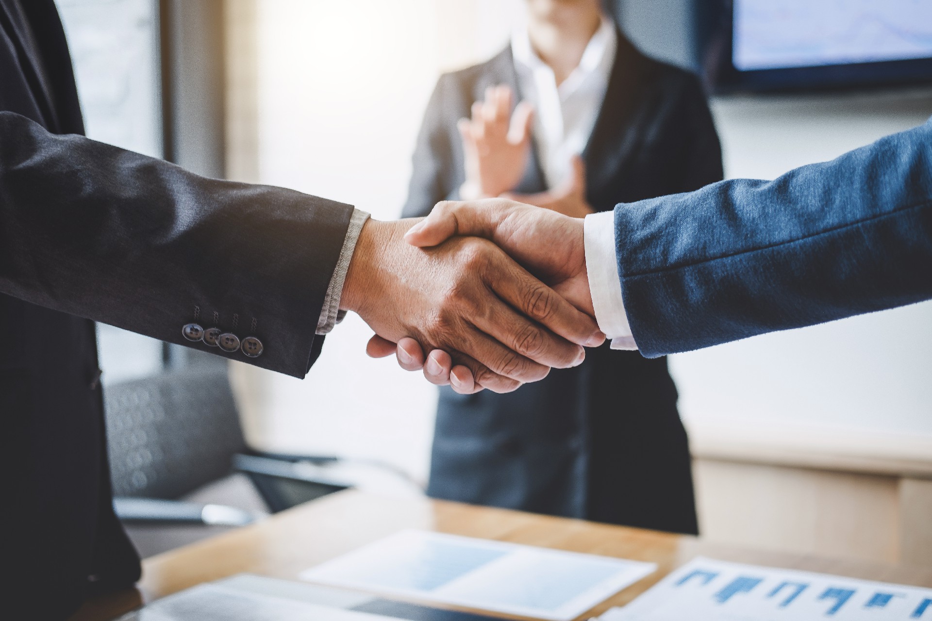 1760600457188291.jpg 1760600457188291.jpg